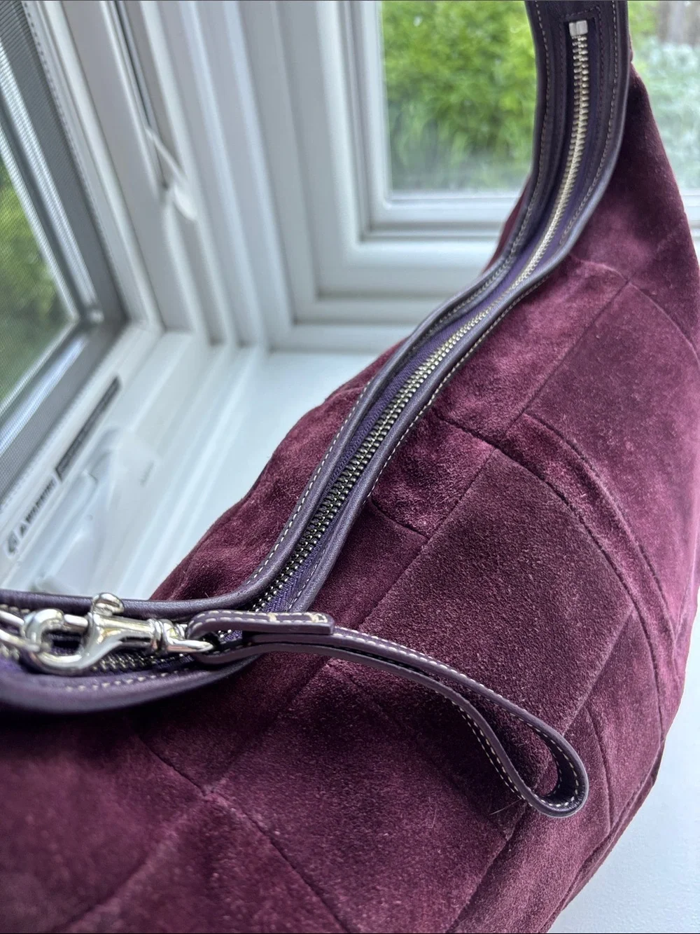 Coach y2k Ergo Hobo in burgundy suede patchwork. - Picture 10 of 10